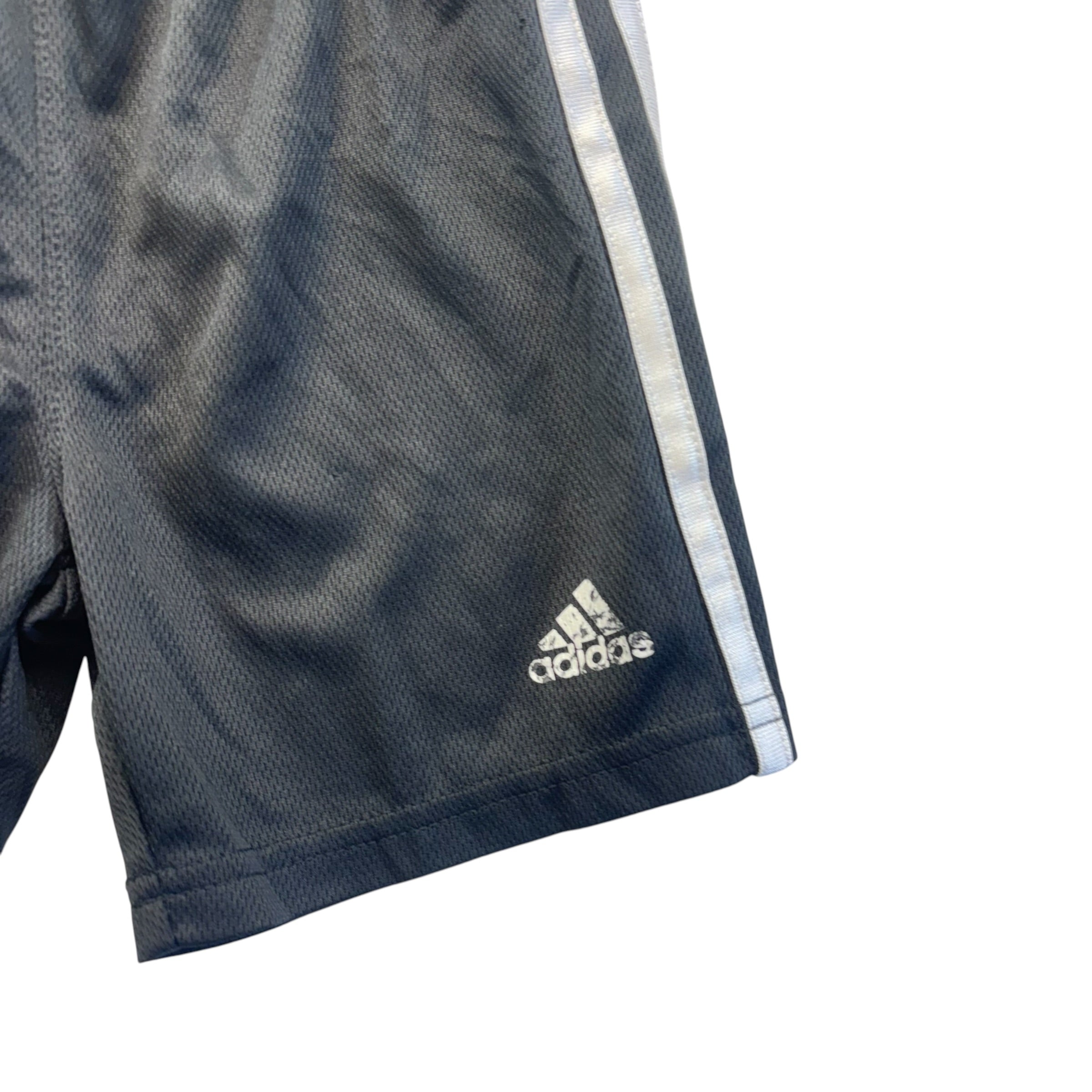 Adidas Dry Fit Shorts (4T)