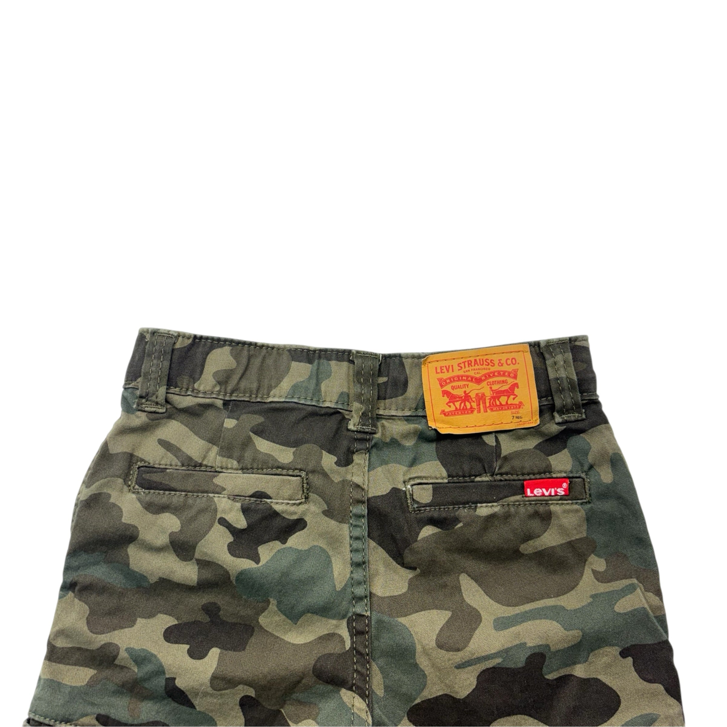 Levis Camo Shorts (7)