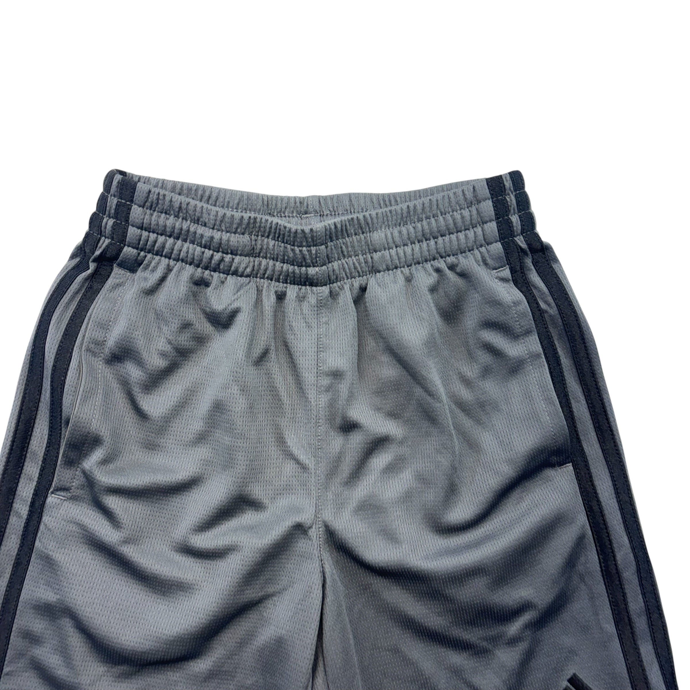 Adidas Fry Fit Shorts (8)