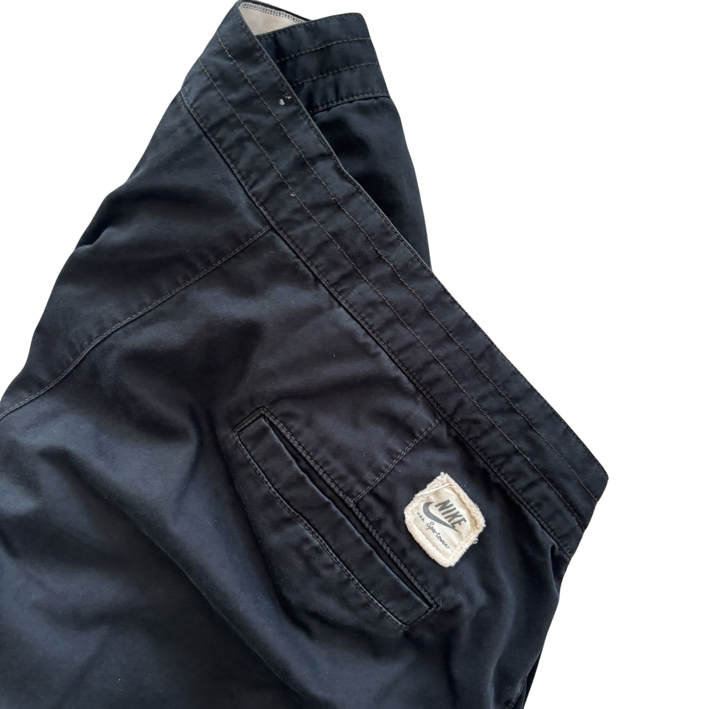 Vintage Nike Cargo Black Pants (M)