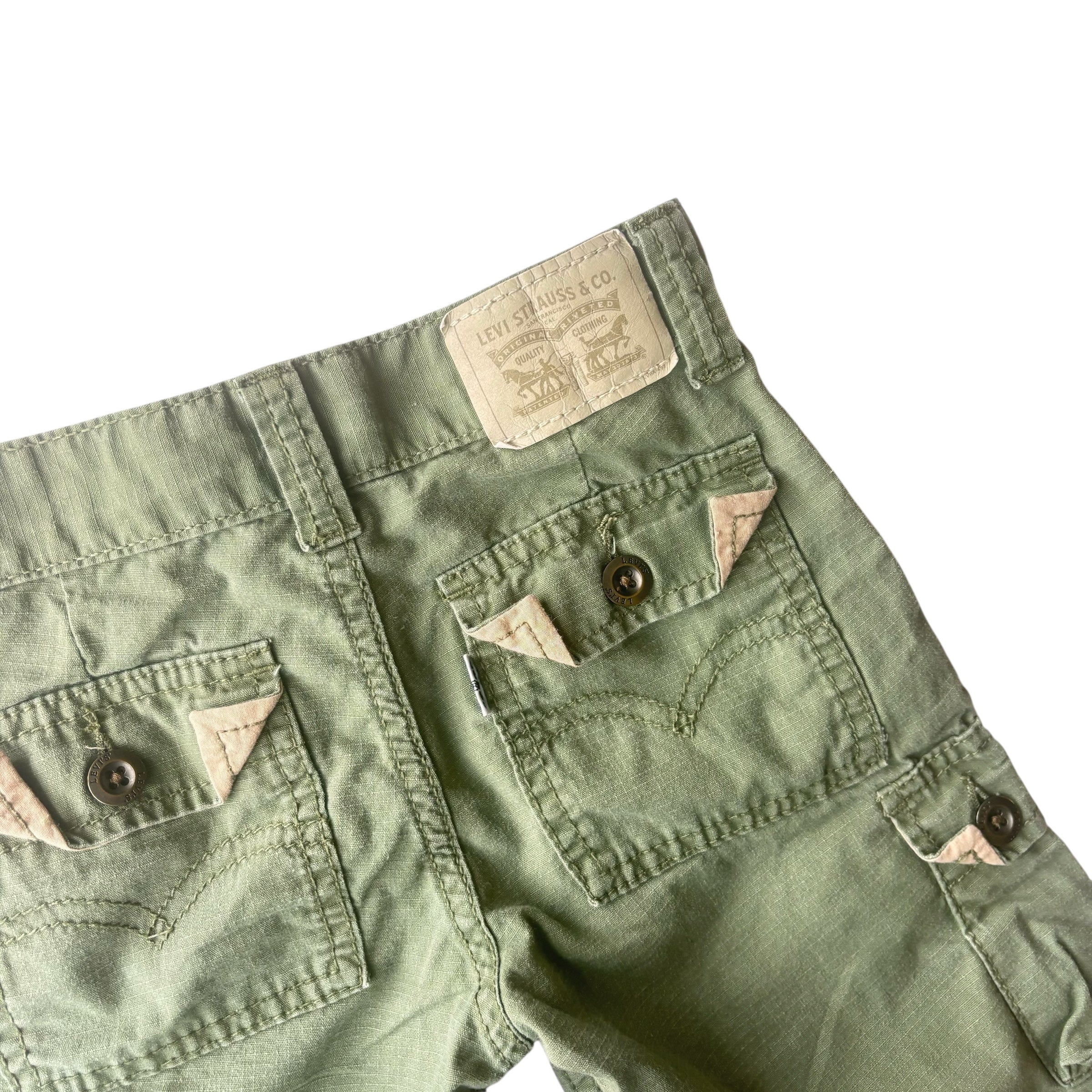Levis Shorts (3T)